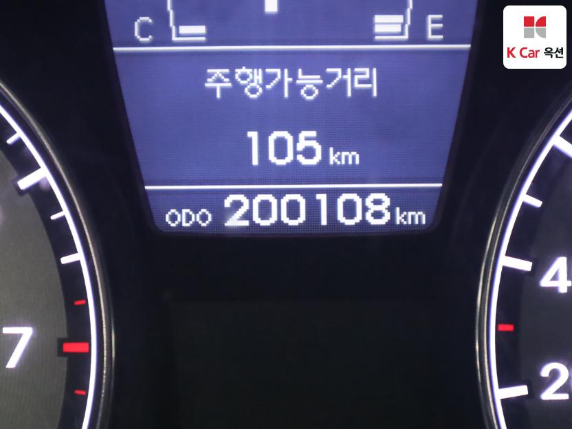 2012 - hyundai accent