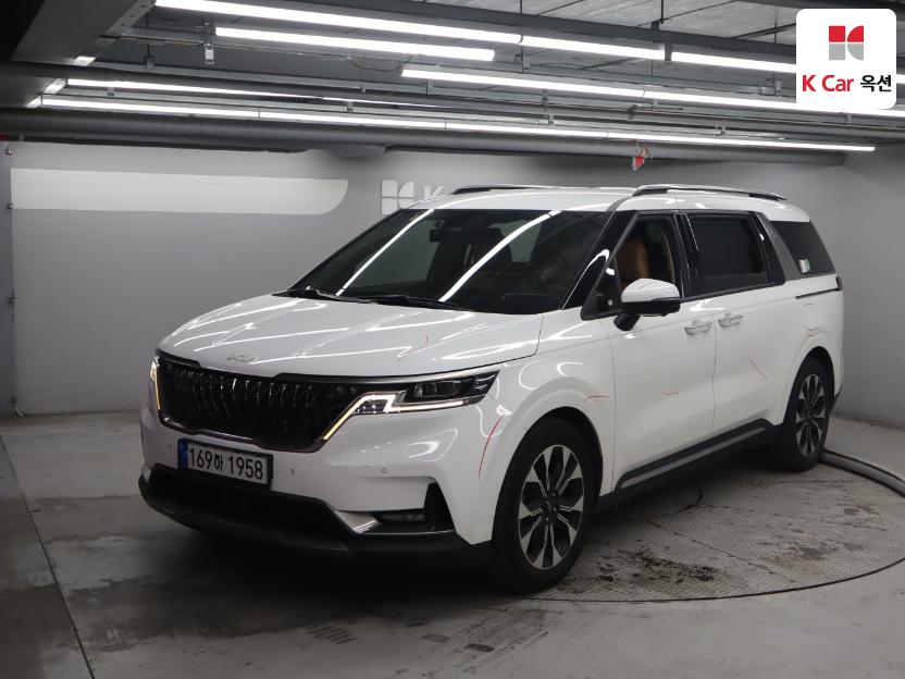 2022 - kia carnival