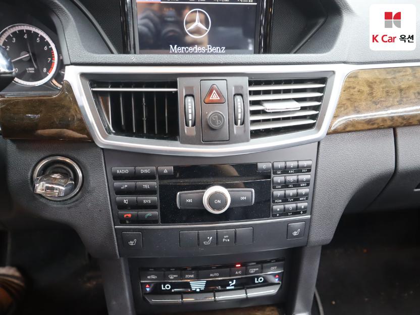 2012 - mercedes-benz e200