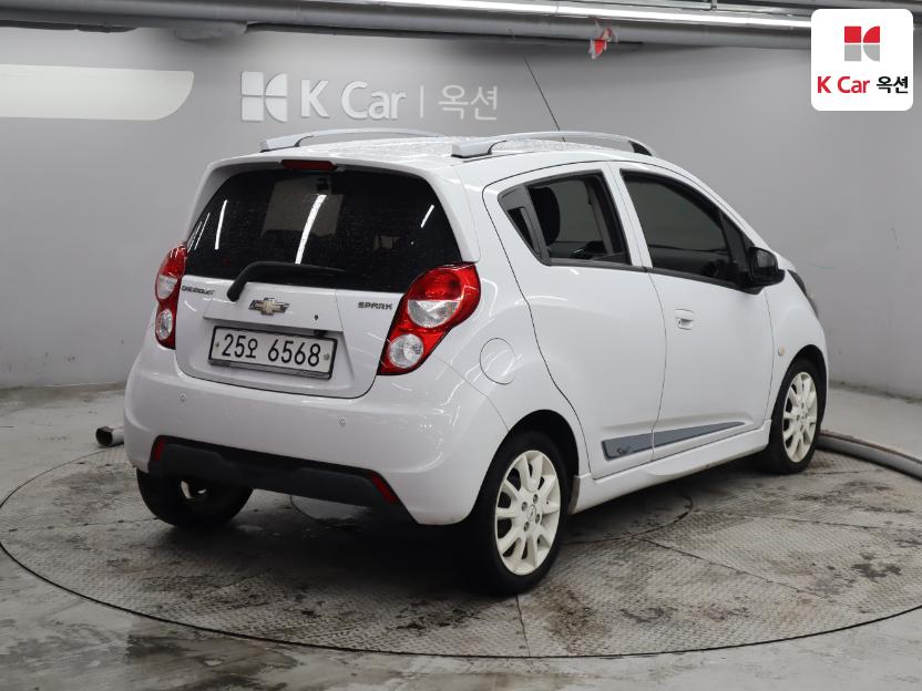 2015 - chevrolet spark