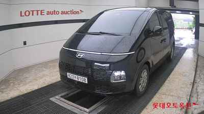 هيونداي Staria 2025 — صورة 1