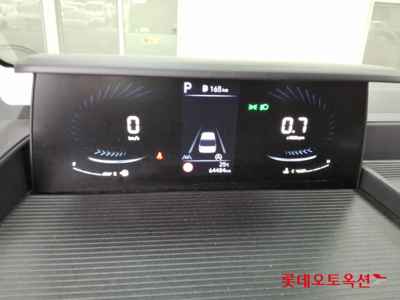 هيونداي Staria 2025 — صورة 8