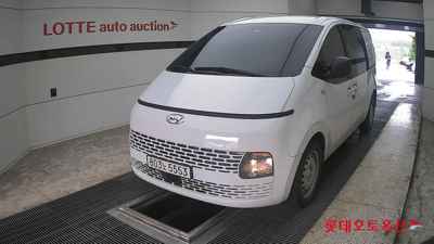هيونداي Staria 2023