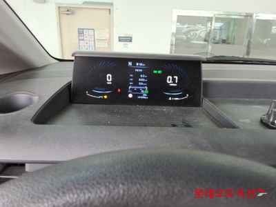 هيونداي Staria 2023 — صورة 10