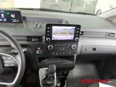 هيونداي Staria 2023 — صورة 6