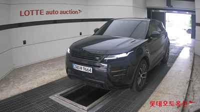Land Rover Range Rover 2025 — صورة 1