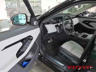 Land Rover Range Rover 2025 — صورة 4