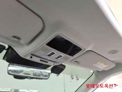Land Rover Range Rover 2025 — صورة 8