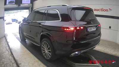 Mercedes-Benz Gls 450D 2024 — صورة 2
