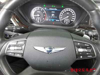 جينيسيس G90 2022 — صورة 9