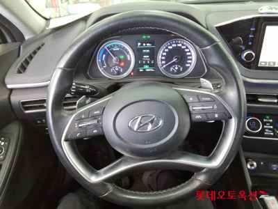 هيونداي سوناتا 2023 — صورة 9