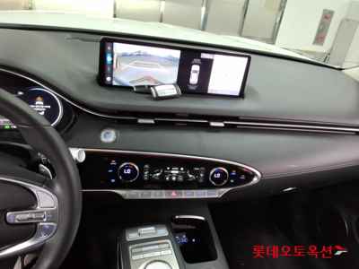 جينيسيس Gv70 2023 — صورة 6