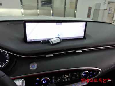 جينيسيس Gv70 2023 — صورة 7