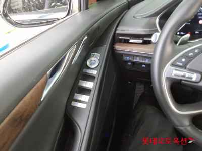 جينيسيس G80 2023 — صورة 9