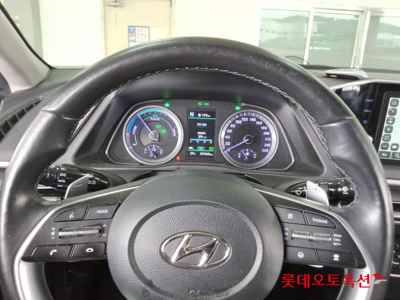 هيونداي سوناتا 2022 — صورة 10