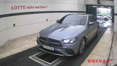 Mercedes-Benz E350 2022 — صورة 1