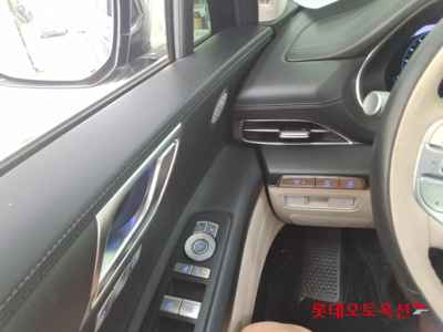 جينيسيس Gv80 2023 — صورة 9
