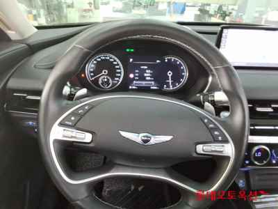 جينيسيس G80 2022 — صورة 8
