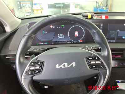 كيا Ev6 2023 — صورة 10