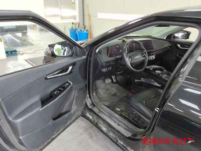 كيا Ev6 2023 — صورة 4