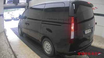 هيونداي Staria 2023 — صورة 2