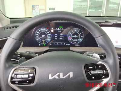 كيا K8 2023 — صورة 10