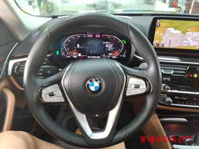 Bmw 520I 2022 — صورة 10