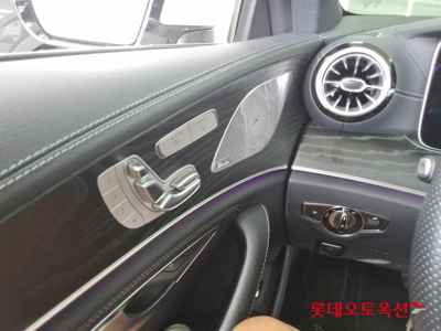 Mercedes-Benz Cls 300D 2022 — صورة 9