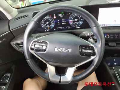 كيا K8 2022 — صورة 9