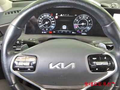 كيا K8 2022 — صورة 9