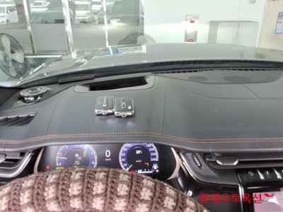 جيب Grand Cherokee 2022 — صورة 5