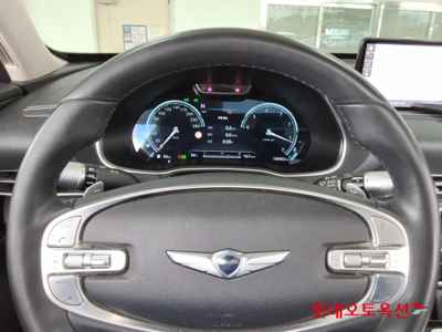جينيسيس Gv80 2022 — صورة 10