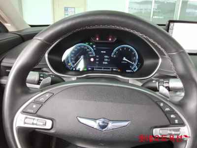 جينيسيس G80 2022 — صورة 10