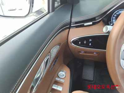 جينيسيس Gv70 2023 — صورة 10