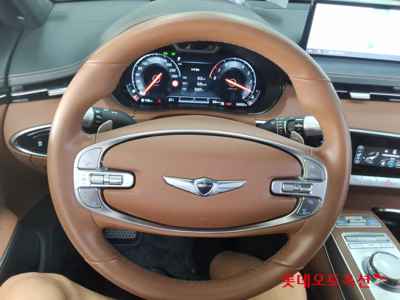جينيسيس Gv70 2023 — صورة 8