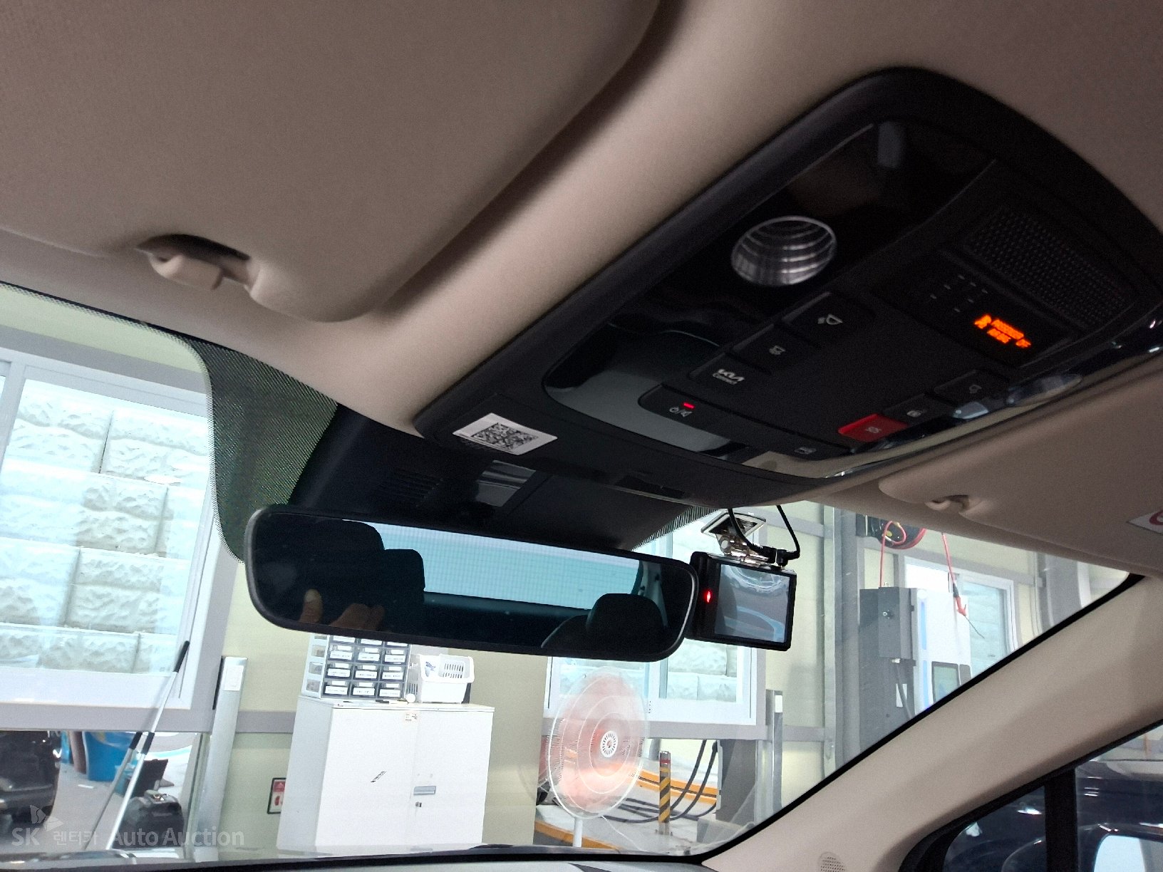 2023 - kia carnival