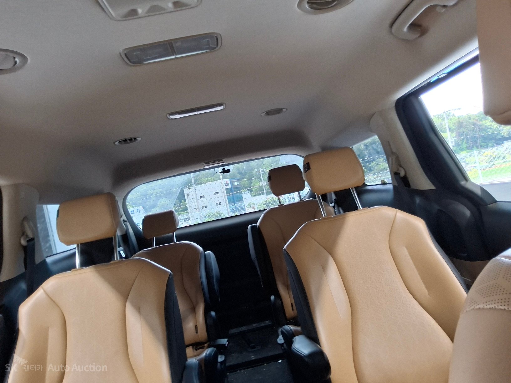 2023 - kia carnival