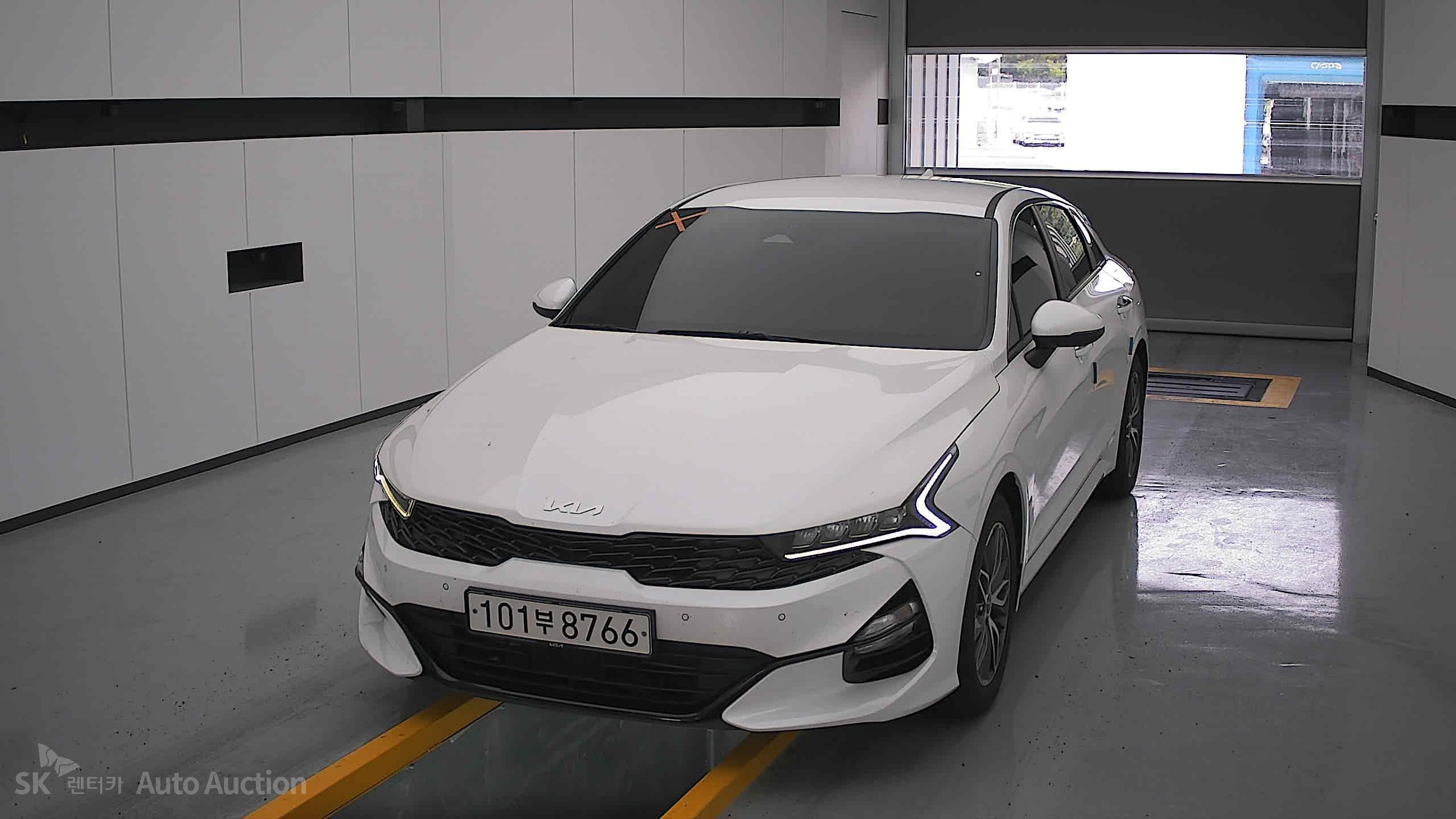 2022 - kia k5