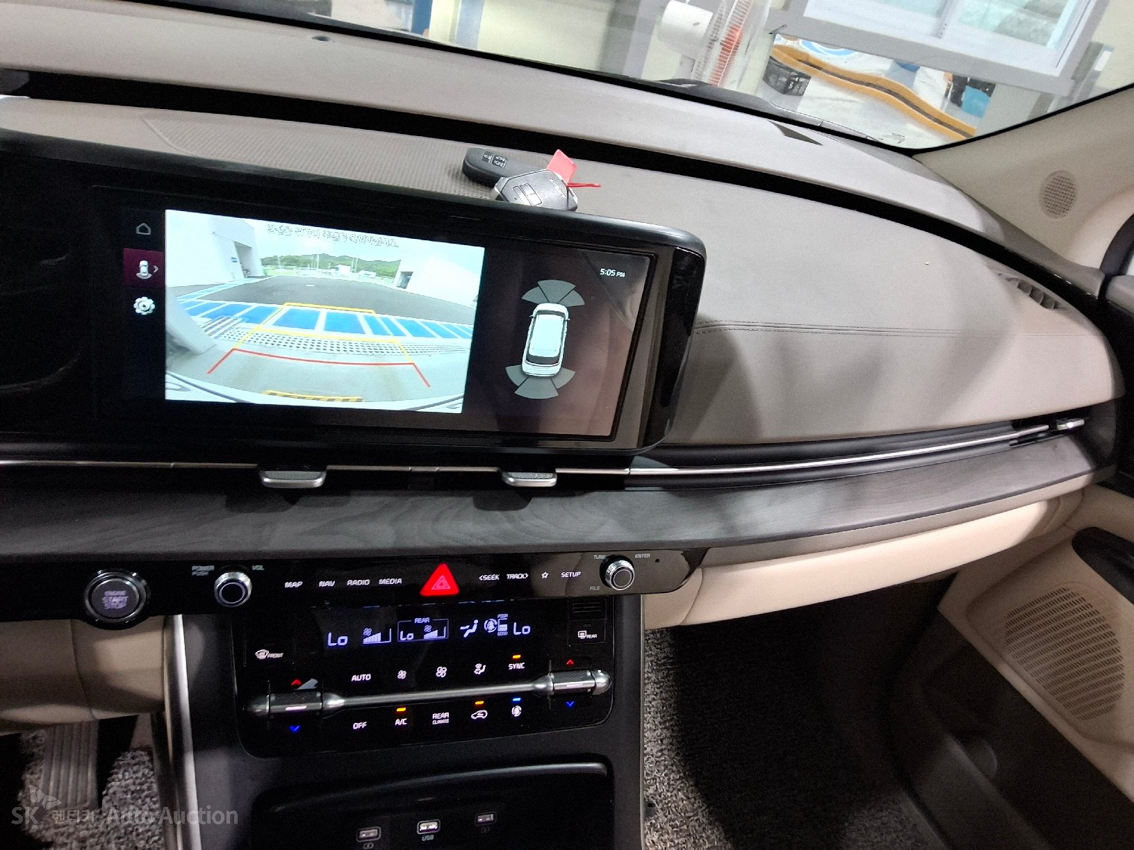 2023 - kia carnival