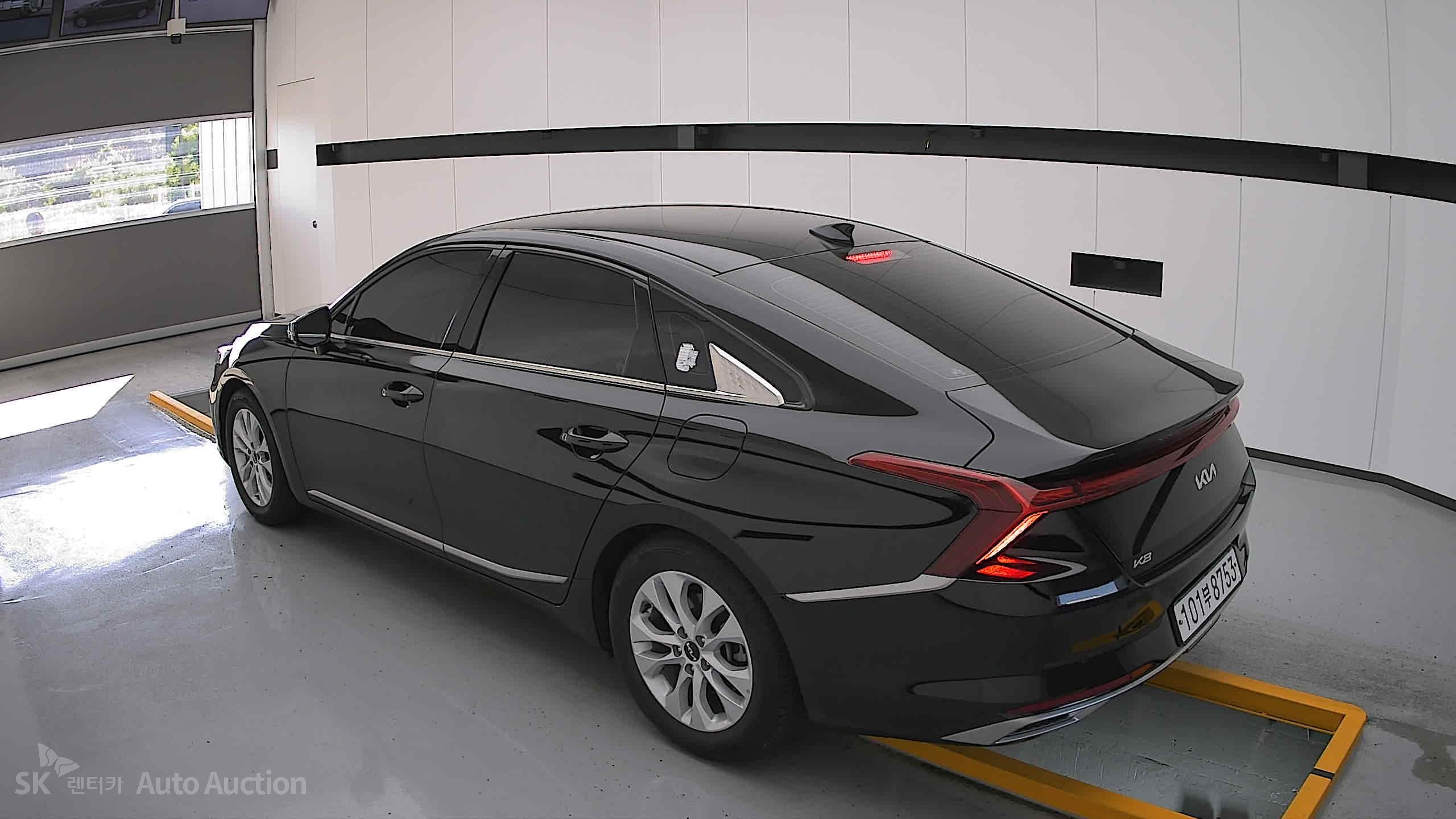 2023 - kia k8