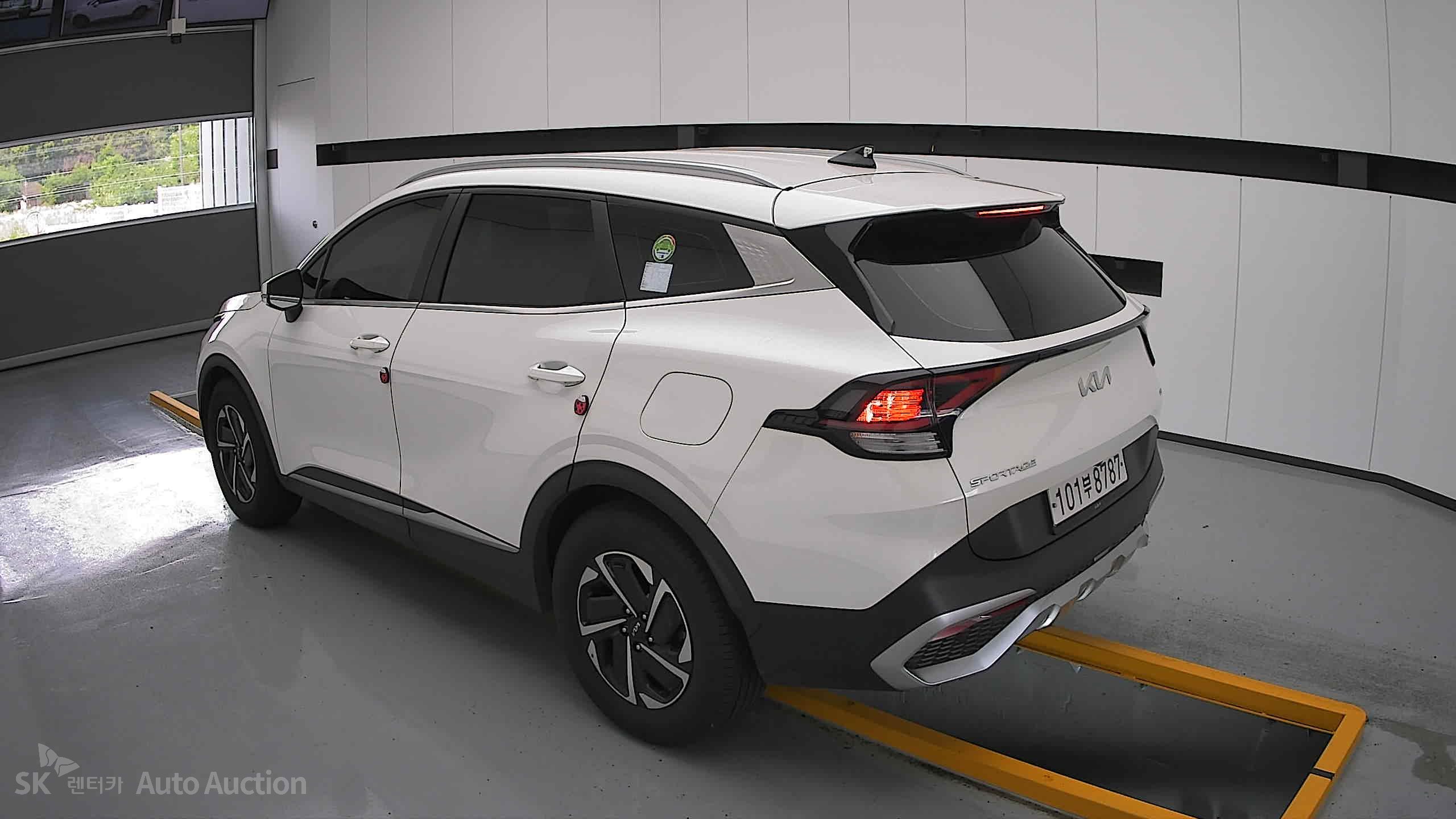 2023 - kia sportage