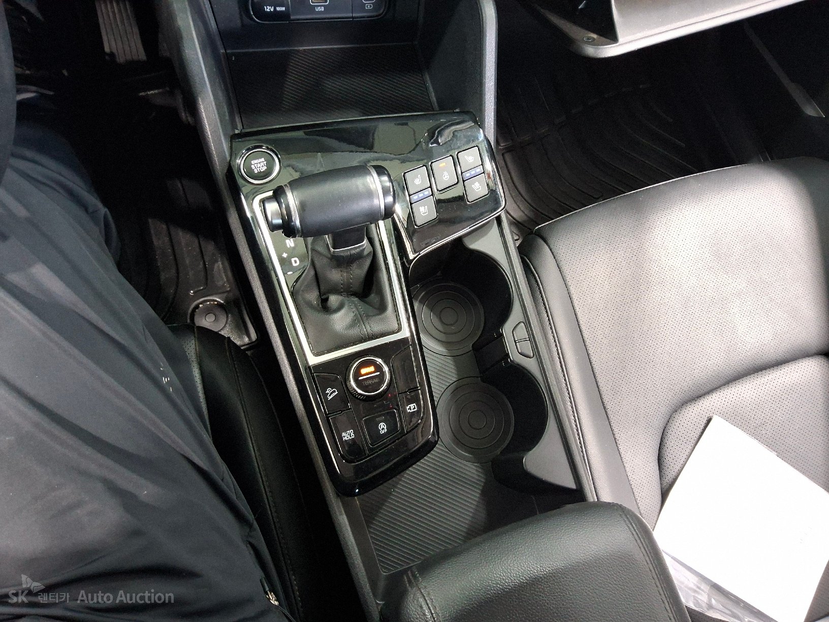 2023 - kia sportage