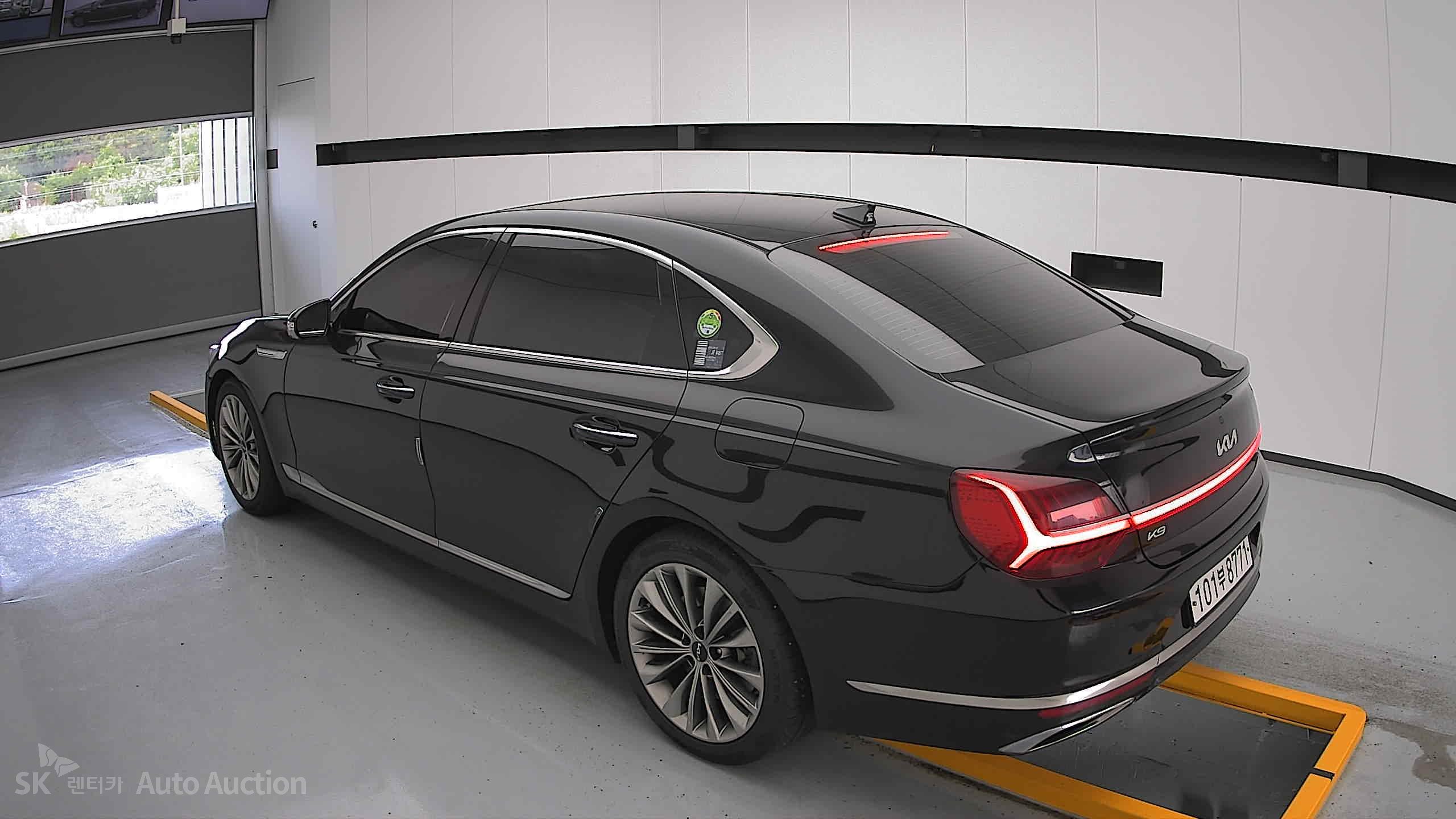2022 - kia k9