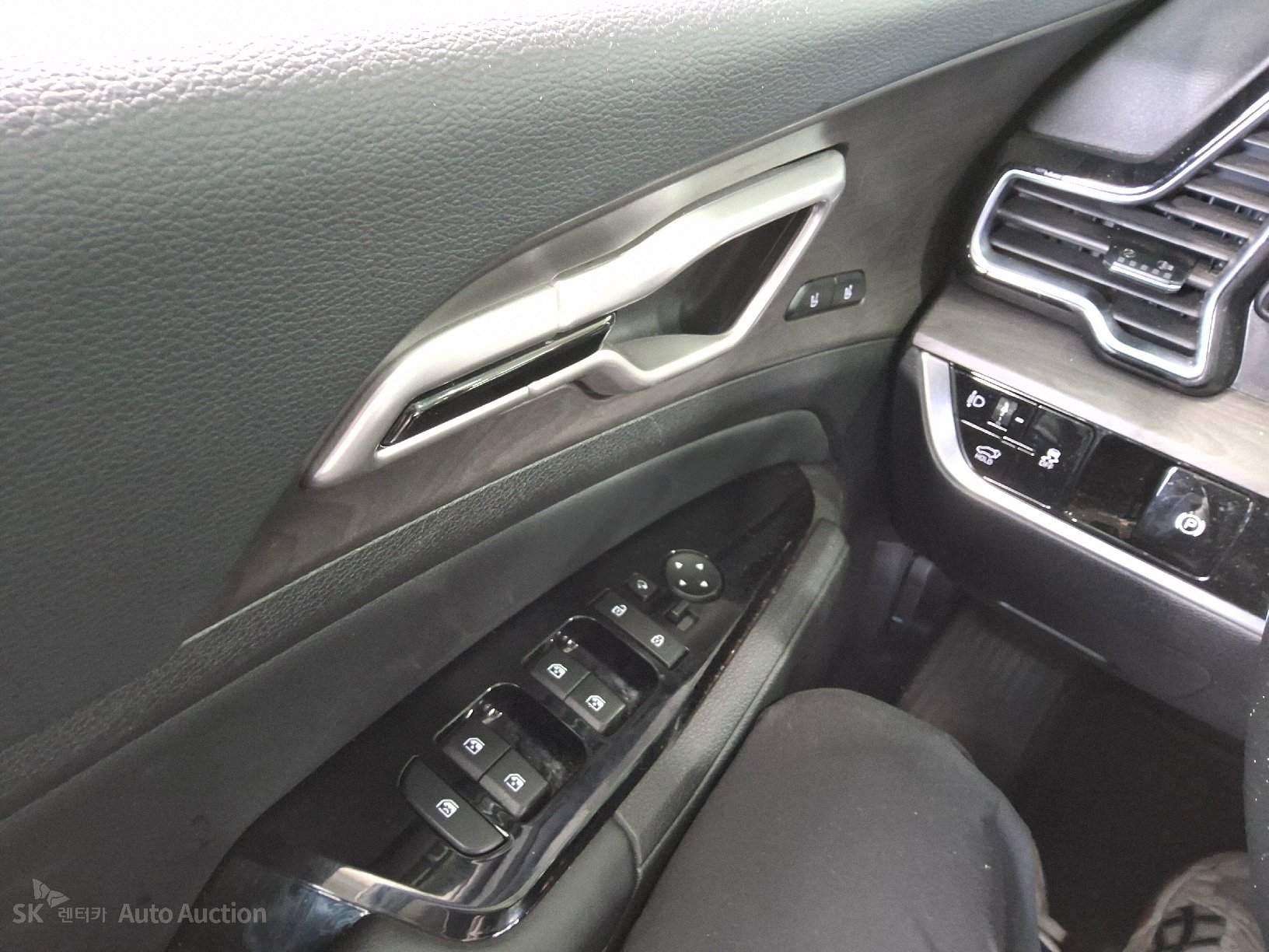 2023 - kia sportage
