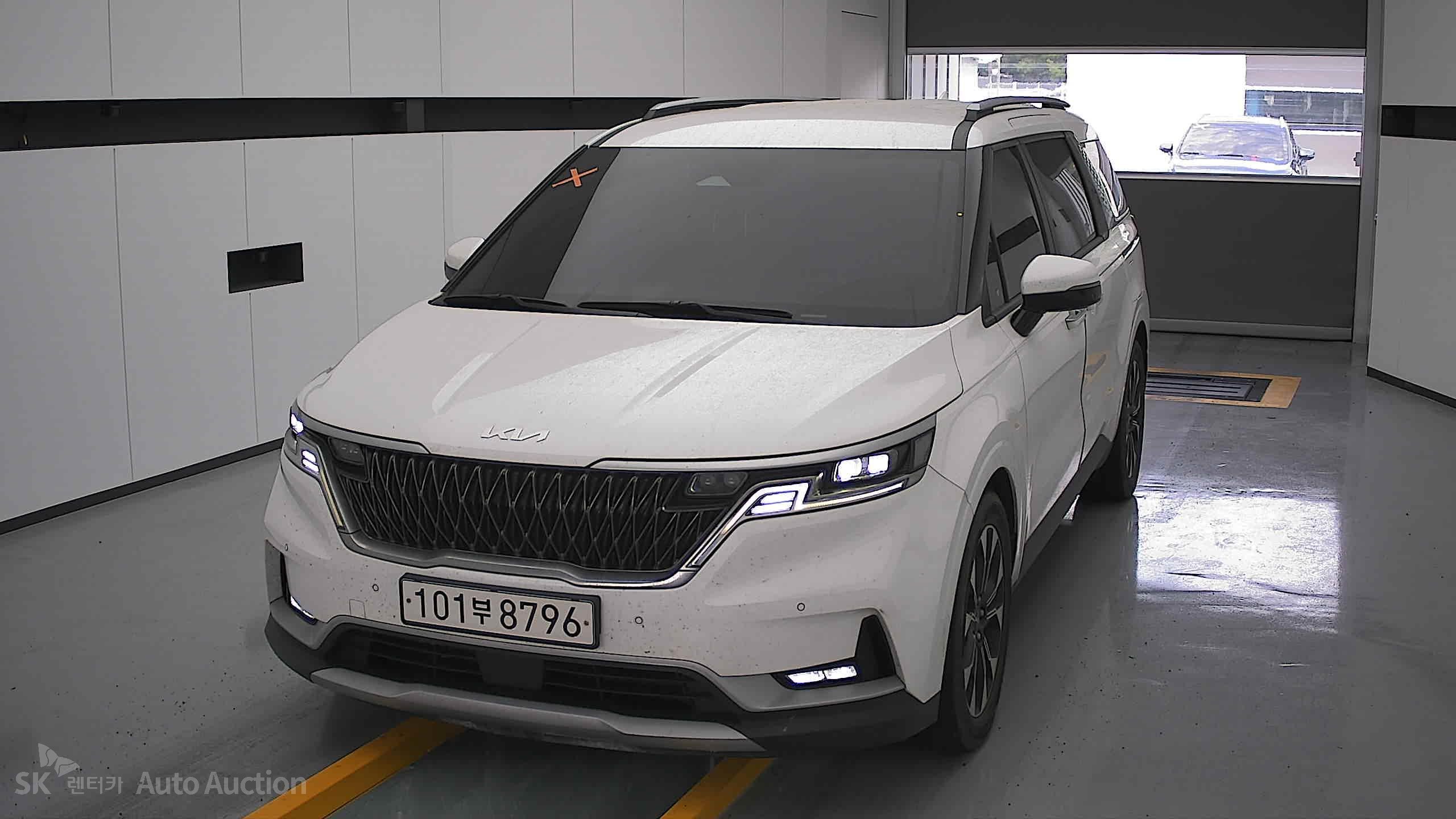 2023 - kia carnival