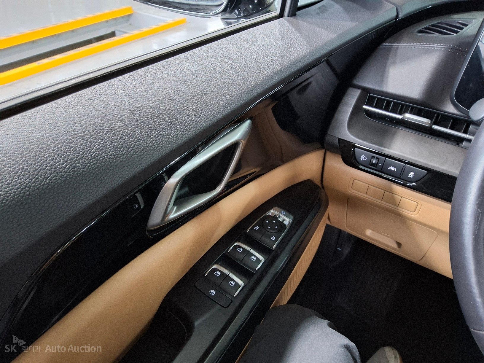 2023 - kia carnival
