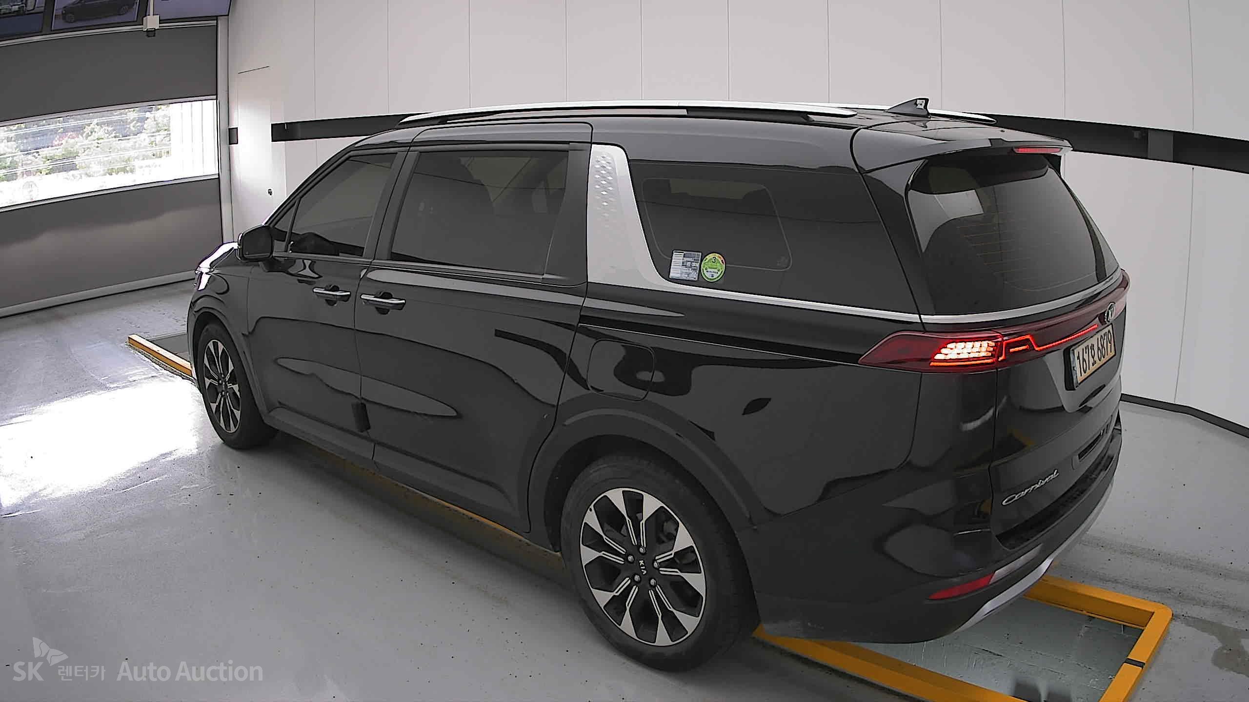 2021 - kia carnival