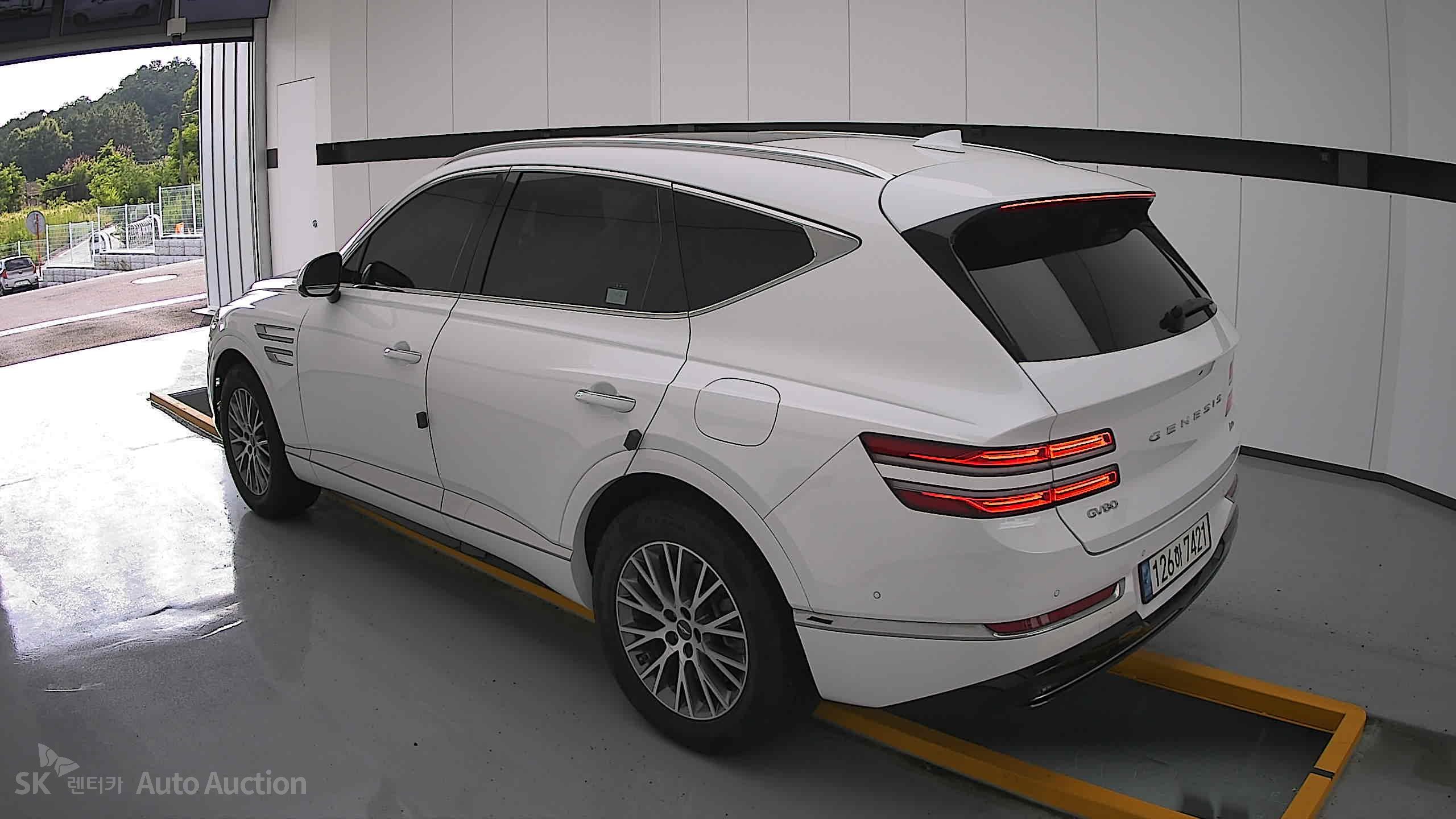 2022 - genesis gv80