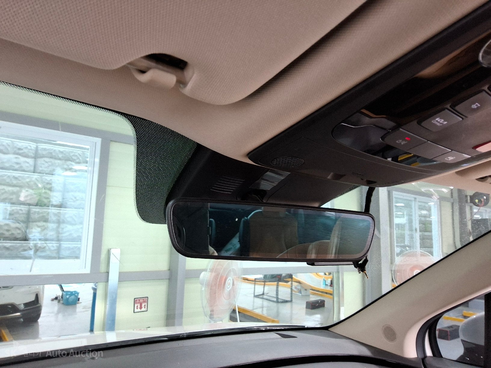 2023 - kia carnival