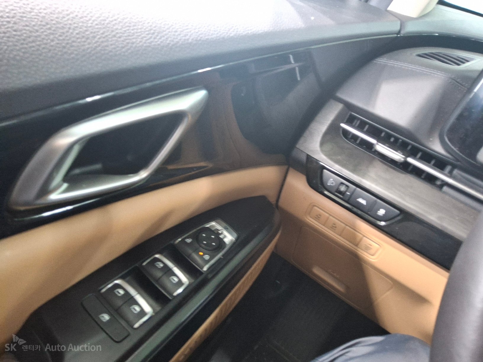 2023 - kia carnival